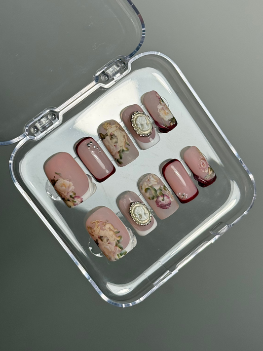 Renaissance Rose Press On Nail Set